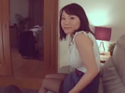 大奶子日本正妹在沙發上做愛晃奶